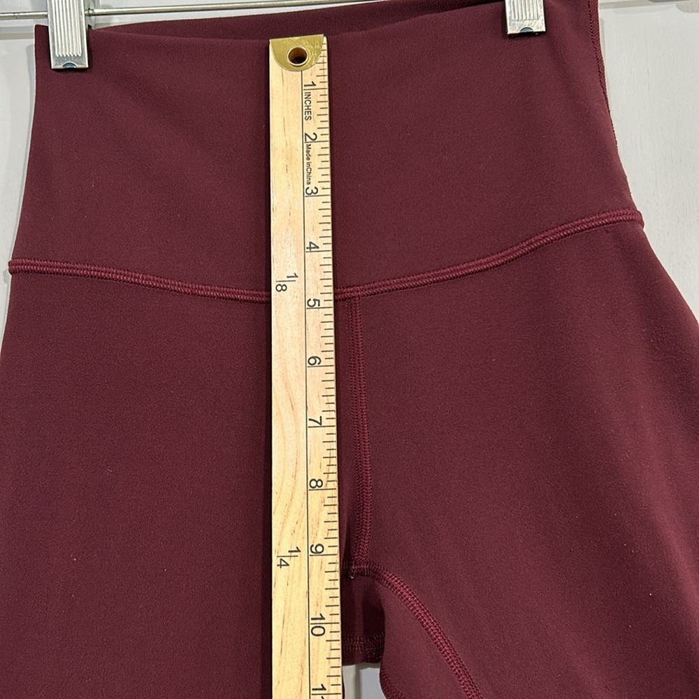 LULULEMON WOMENS BURGUNDY CROPPED LEGGINGS CROPPED HIGH RISE SZ 2 - Picture 5 of 8